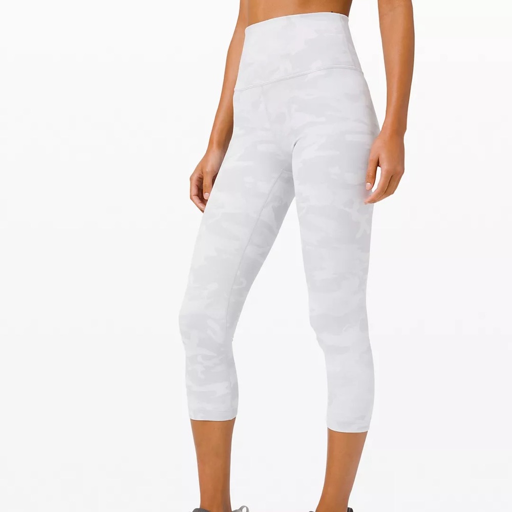 lululemon wunder under high-rise crop camo leggings 21”